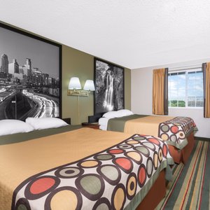 2 Queen Room