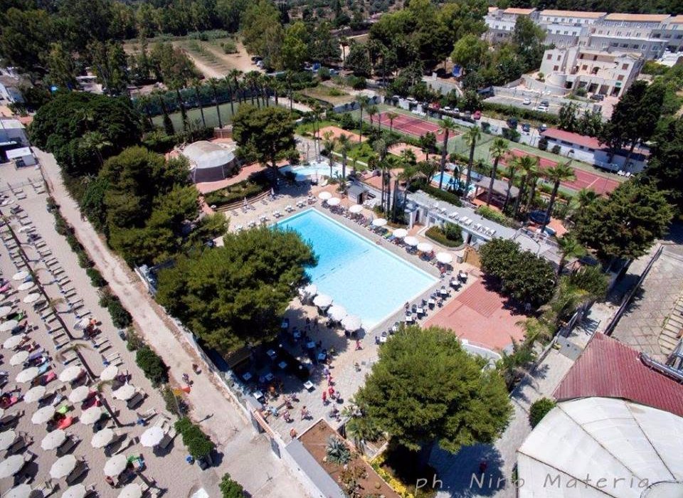 Hotel Fontane Bianche Beach Resort image