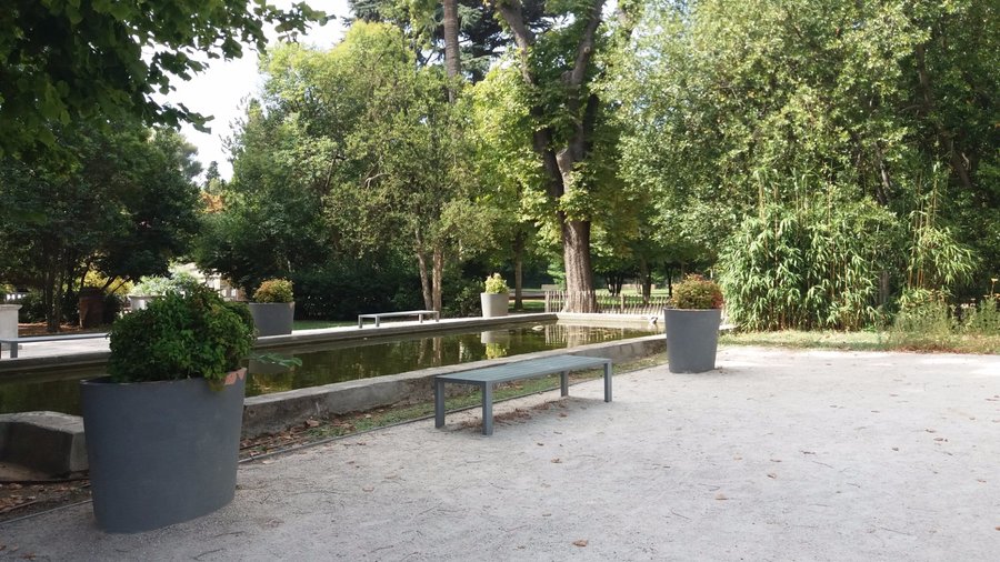 Vue sur le bassin devant le musée