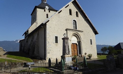 Cléry, l'église Saint Jean-Baptiste