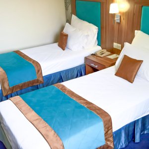 Twin room 