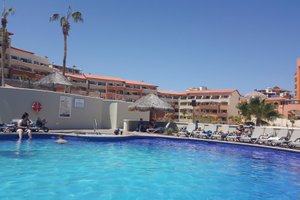 Piscina y playa