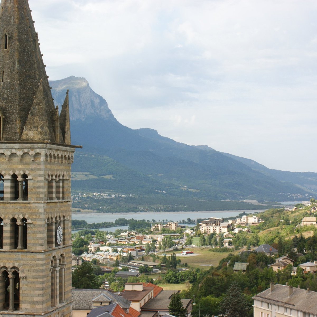 Tour Brune (Embrun) Aktuelle 2021 Lohnt es sich? (Mit fotos