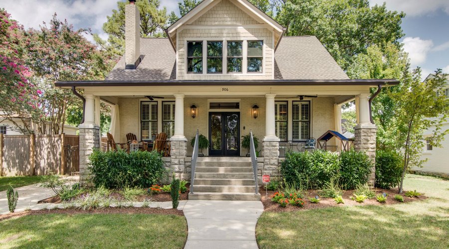 Welcome to the Caroline House Nashville Historic Inn!