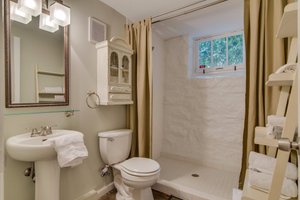 Room & Suite