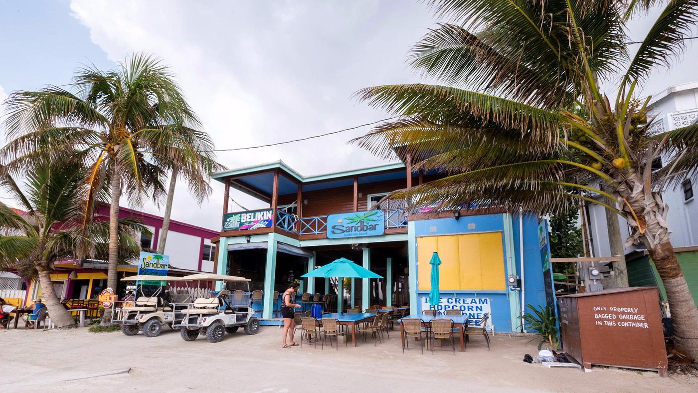 Sandbar Beachfront Hostel & Restaurant - UPDATED 2024 Prices, Reviews ...