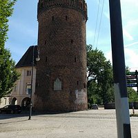 This is the tower, but cross the street and look for the memorial