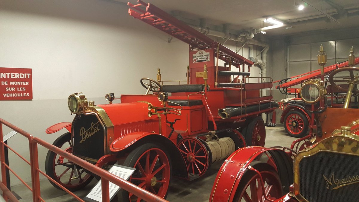 MUSÉE DES SAPEURS-POMPIERS LYON FRANCIA