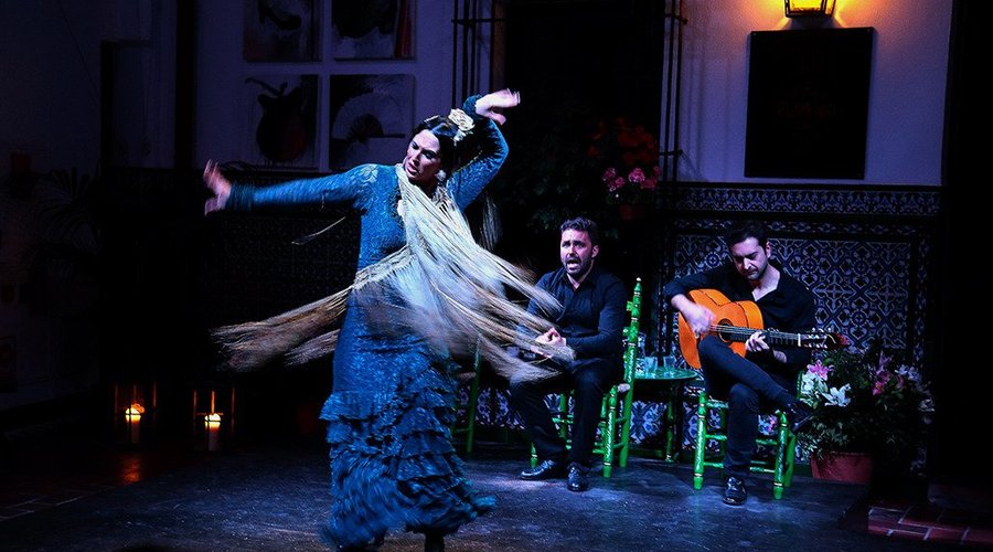 Patricia Ibáñez bailando Soleá por bulerías