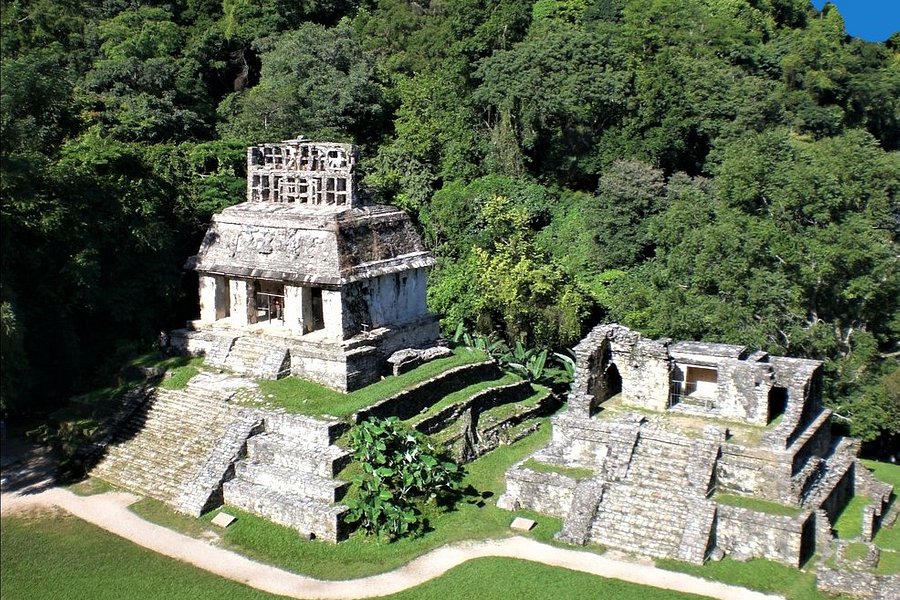 Zona Arqueologica de Palenque image