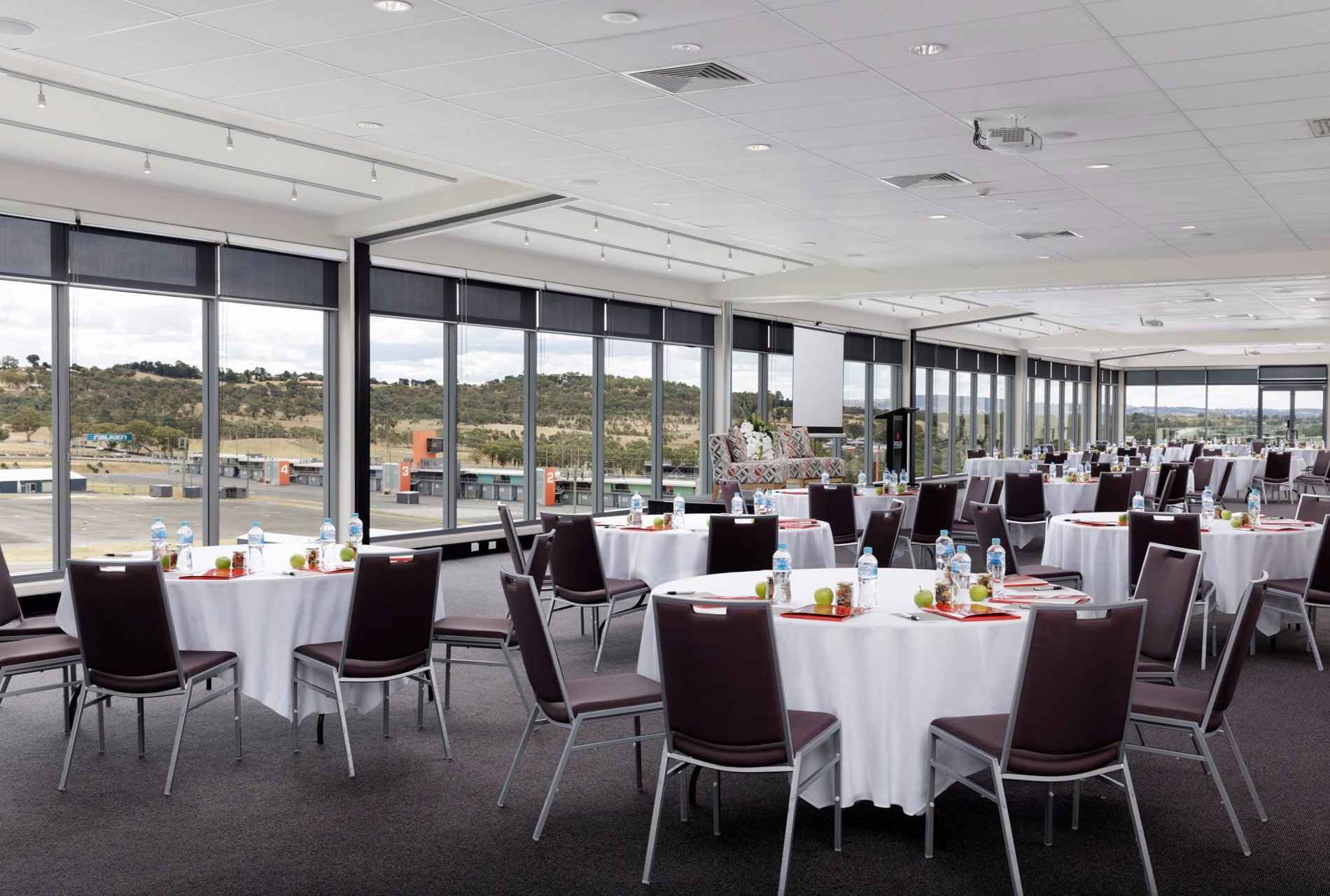 Rydges Mount Panorama Bathurst by null