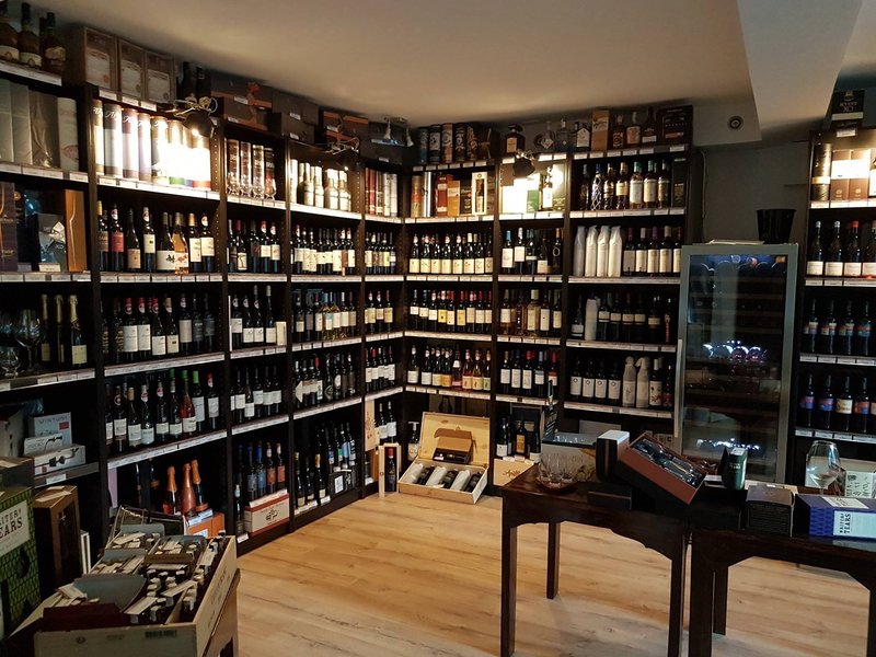 Vinoteca Trivale - 피테슈티 - Vinoteca Trivale의 리뷰 - 트립어드바이저