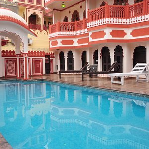 Sajjan Niwas have a Swimming Pool to make your Business/leisure trip a memorable one.           