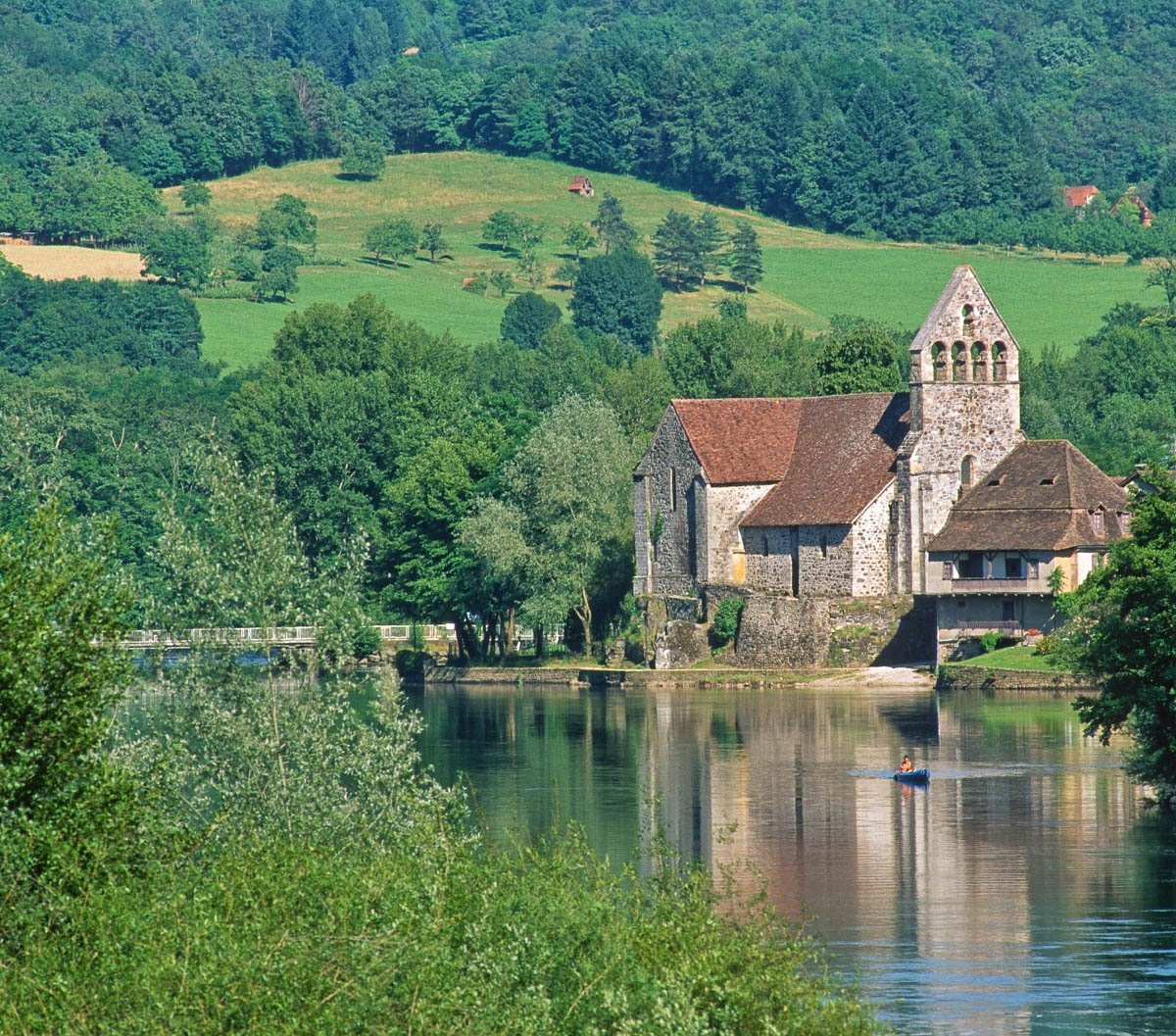 Office de Tourisme Vallée de la Dordogne - Beaulieu-sur-Dordogne ...