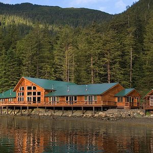 The Lodge at Steamboat Bay Fishing Club 