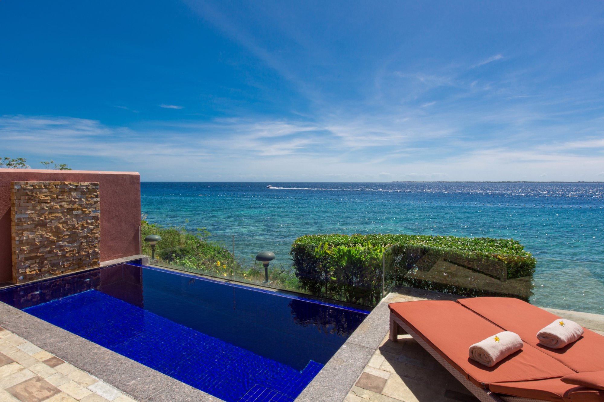 Hotel photo 24 of Crimson Resort and Spa Mactan.