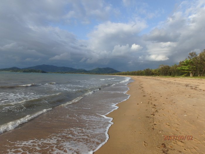 KURRIMINE BEACH HUTS - Reviews, Photos