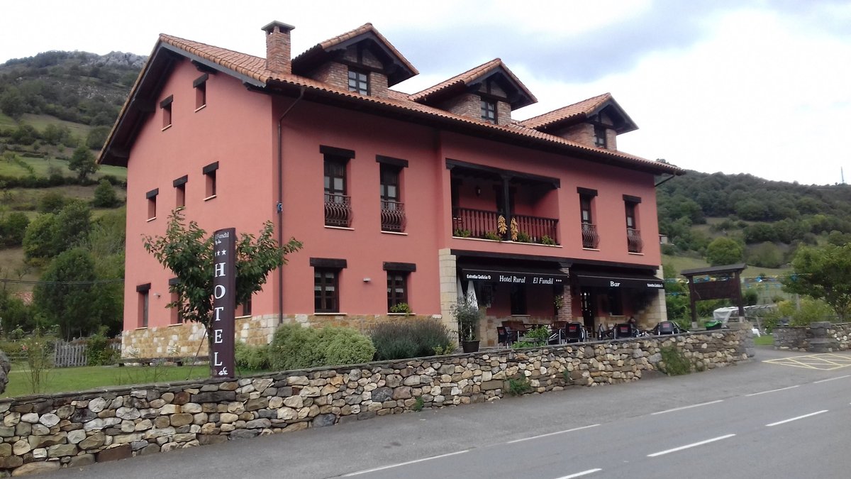 HOTEL RURAL EL FUNDIL - Prices & Reviews (El Pino, Spain)