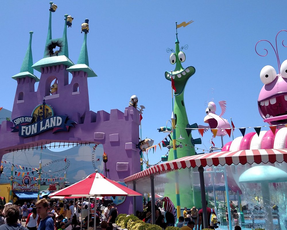 places to visit near universal studios hollywood