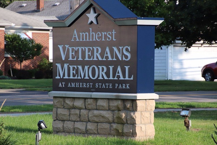 Amherst Veterans Memorial image