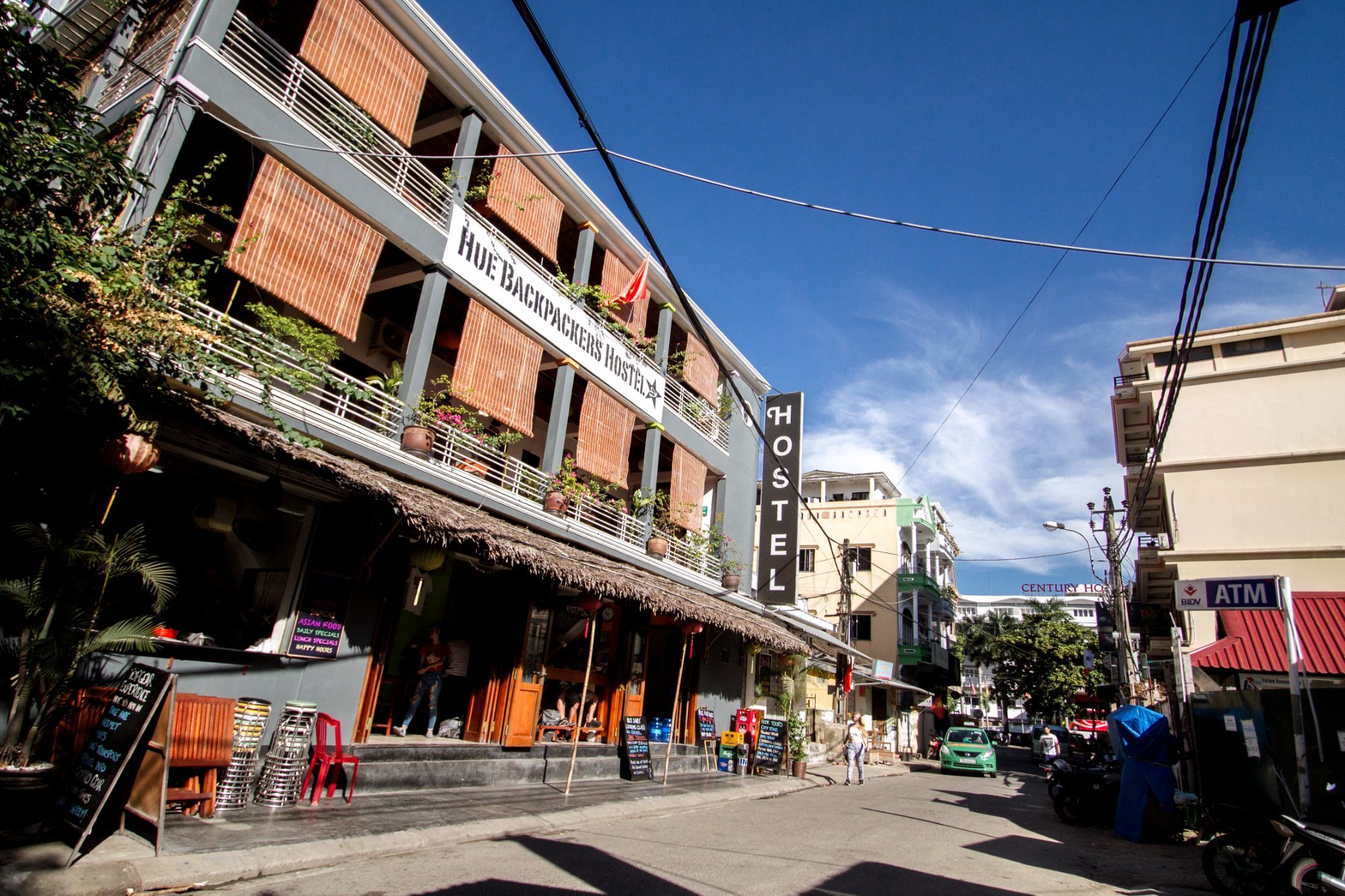 Vietnam Backpacker Hostels - Hue Hostel & Sports Bar by null