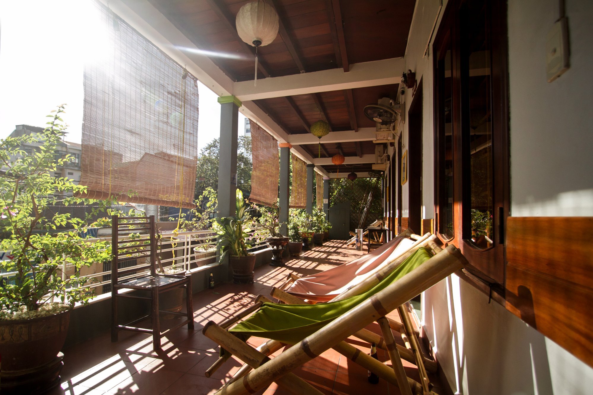 Vietnam Backpacker Hostels - Hue Hostel & Sports Bar by null