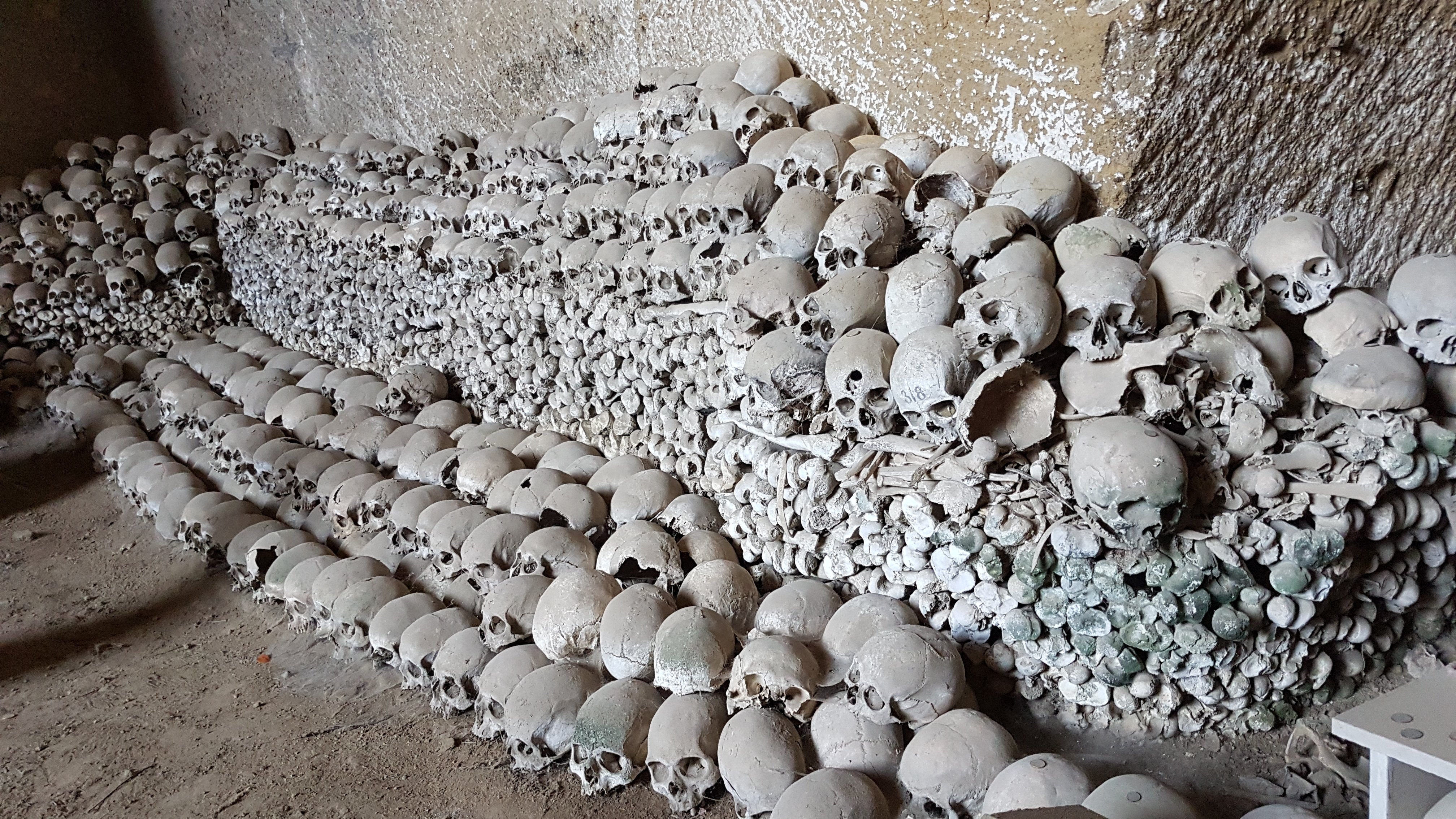 Cimitero delle Fontanelle Naples