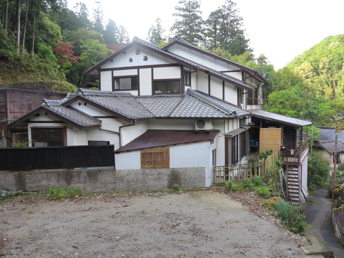 J-HOPPERS KUMANO YUNOMINE GUESTHOUSE (Tanabe, Wakayama Prefecture ...