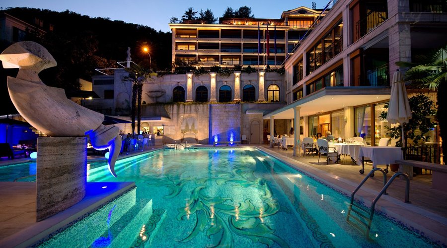 Outdoor swimming pool and restaurant