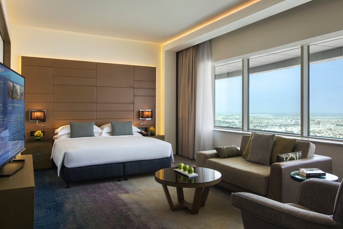 Towers Rotana Rooms: Pictures & Reviews - Tripadvisor