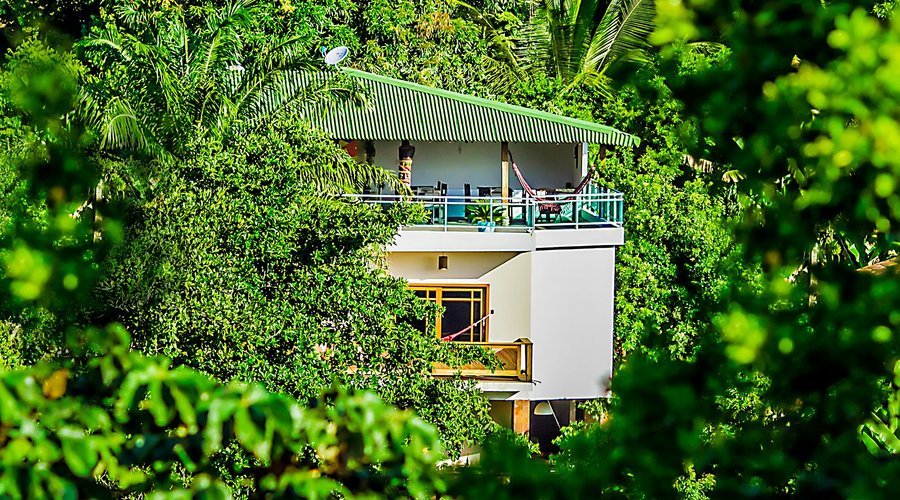 Pousada cercada de área verde, um oásis no Morro .