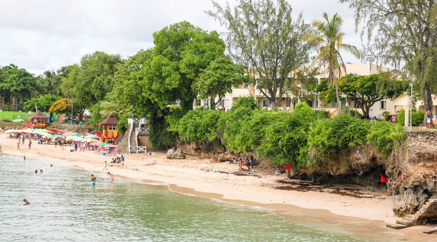 Johnston Apartments overlooking Store Bay Tobao