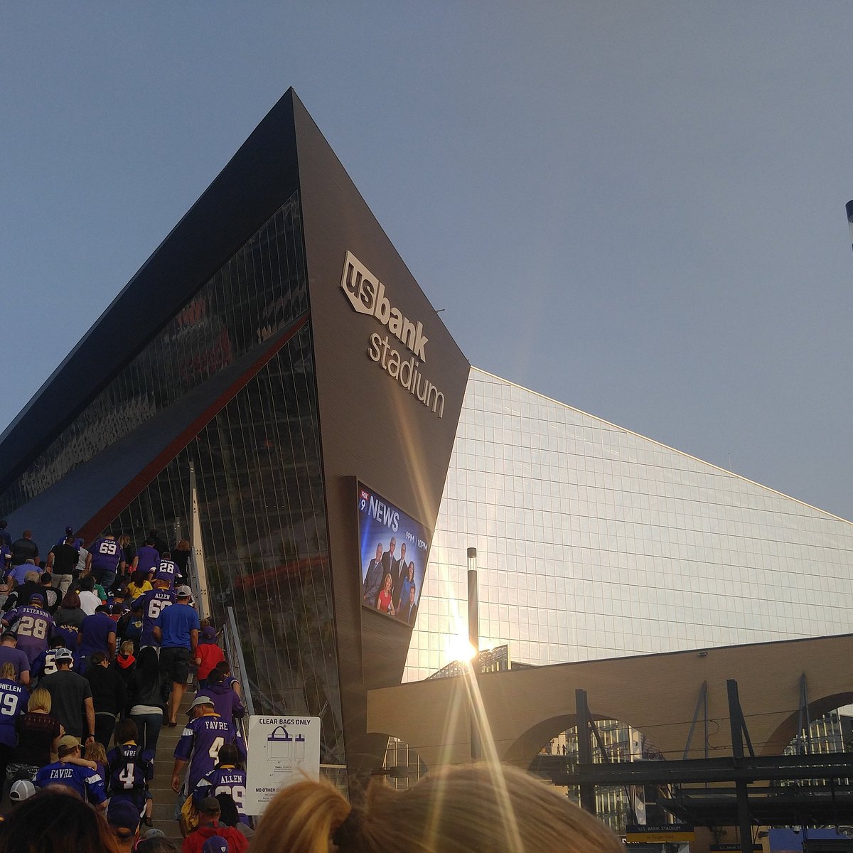 stadium tour minneapolis