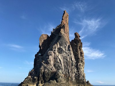 Stromboli or Russian roulette tourism