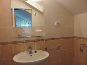 Room & Suite