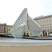 Plac Wolności - fontanna