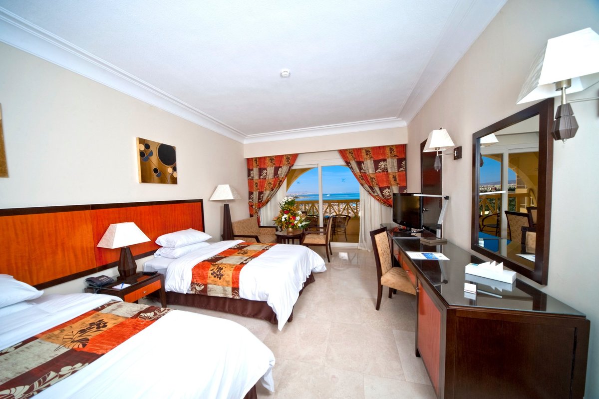 Amc royal hotel отзывы. AMC Royal Hotel в Хургаде. АМС Роял Резорт 5 Хургада. Отель: *AMC Royal Hotel 5**. Египет отель АМС Роял Хургада 5.