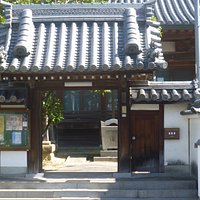 山 門