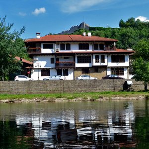 family stay, river, calm; quiet