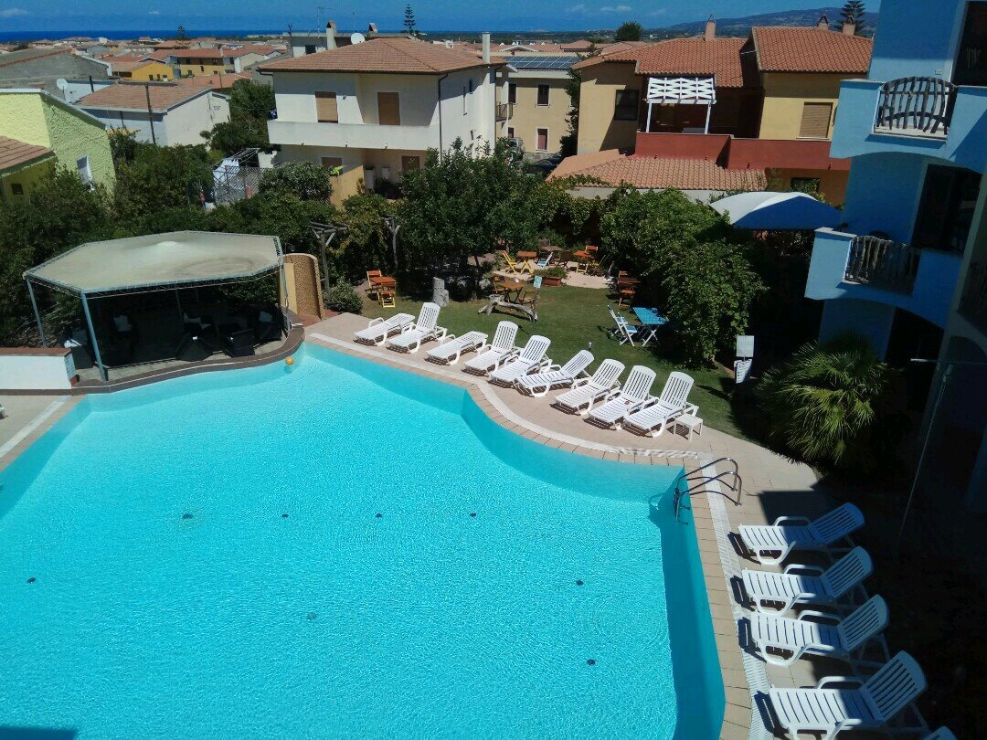 Ariadimari Hotel Pool Pictures & Reviews - Tripadvisor