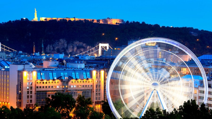 Main Entrace & Ferris Wheel