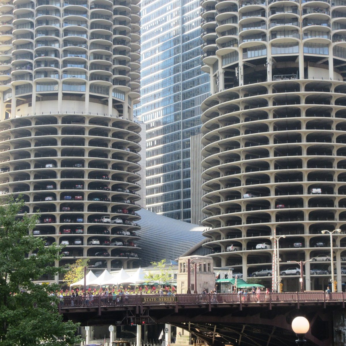 Marina City Chicago All You Need To Know Before You Go
