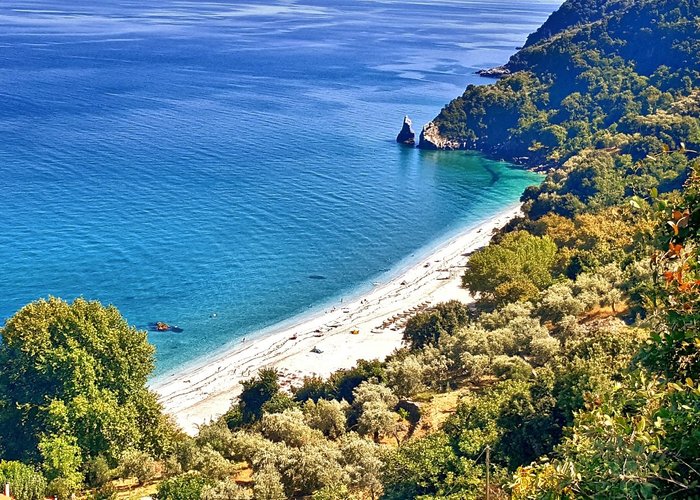Agioi Saranta Beach