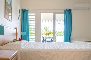 Room & Suite