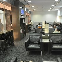朝の時間帯は、まだすいている