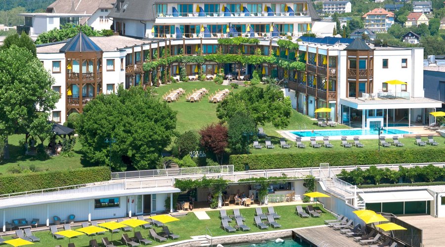 Hotel direkt am See