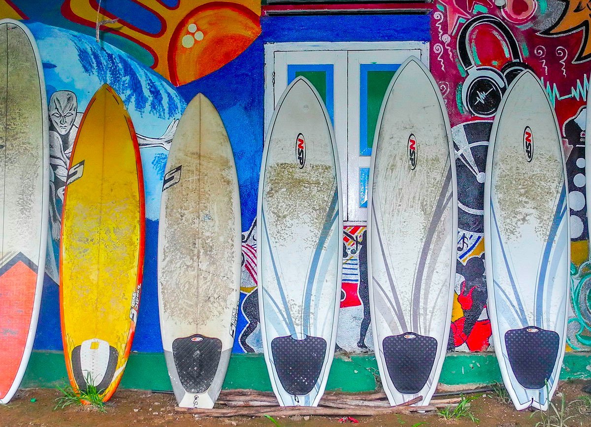 Серф лагерь. How do you snochinnos koldus Surf School the Bonati 32 Birds with.