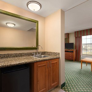 Hampton Inn &amp; Suites Williamsburg-Central, hotel in Williamsburg