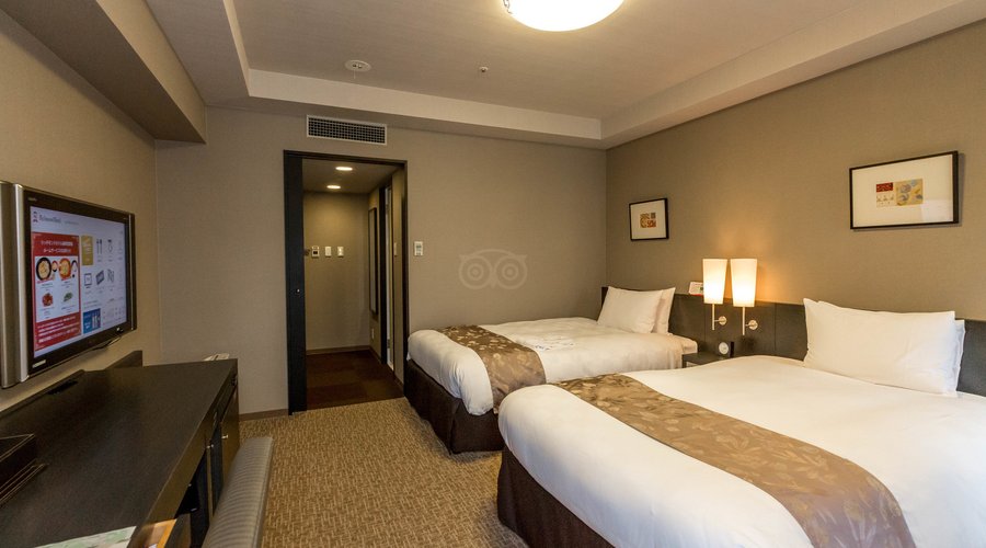 The Deluxe Twin Room at the Richmond Hotel Nagasaki Shianbashi