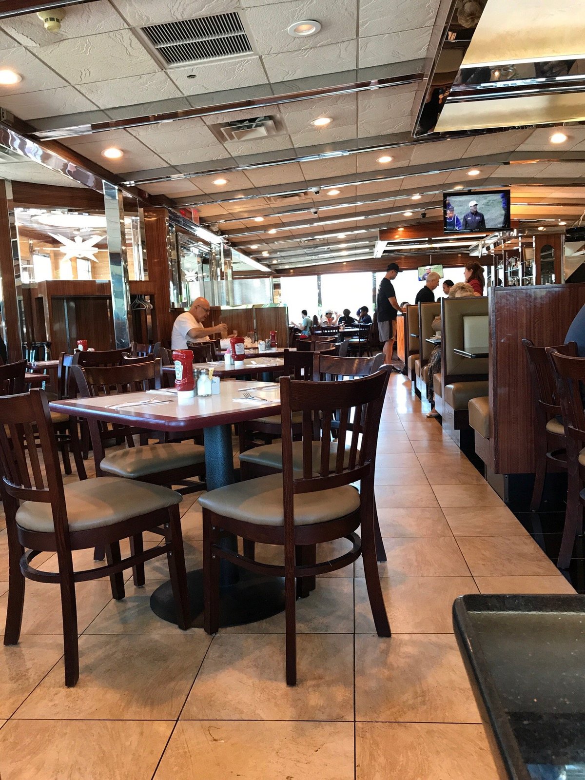 CELEBRITY DINER, Syosset - Photos & Restaurant Reviews - Order Online ...